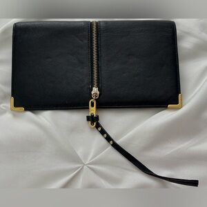 AUTHENTIC Chloé Black Leather Wallet with Gold Accents. Pre loved.